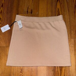 NWT Aritzia Perfect Airy Fleece Mini Skirt